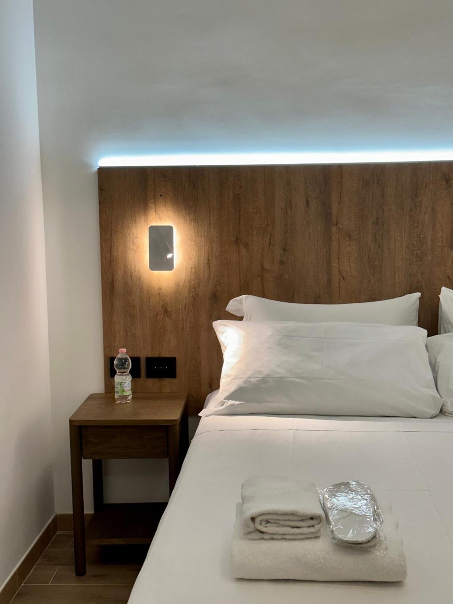 Hotel Domus House Roma Esterno foto